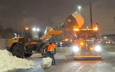 Service de chargement et transport de neige par Terrovia Inc.